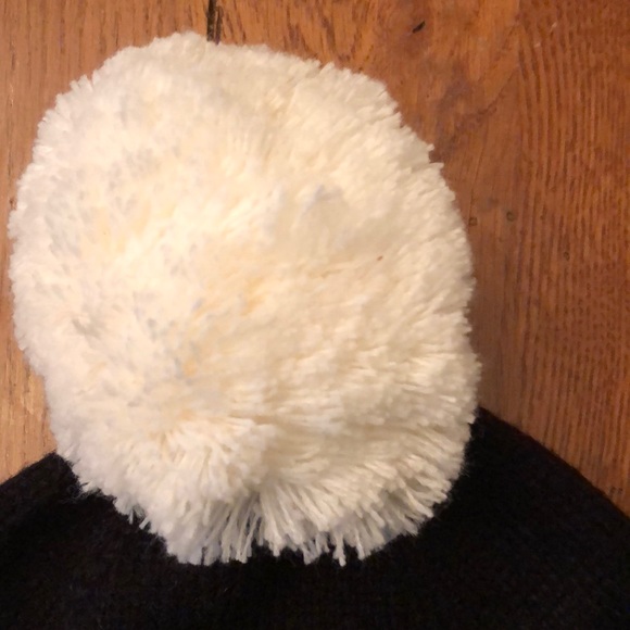NWT - Kate Spade "Ooh La La" Pom Pom Beanie - Picture 3 of 5